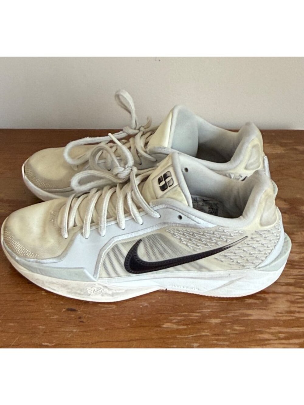 Womens Size 8.5 Nike Sabrina 2 Coconut Milk Basketball Shoes FQ2174 102 - Picture 2 of 7
